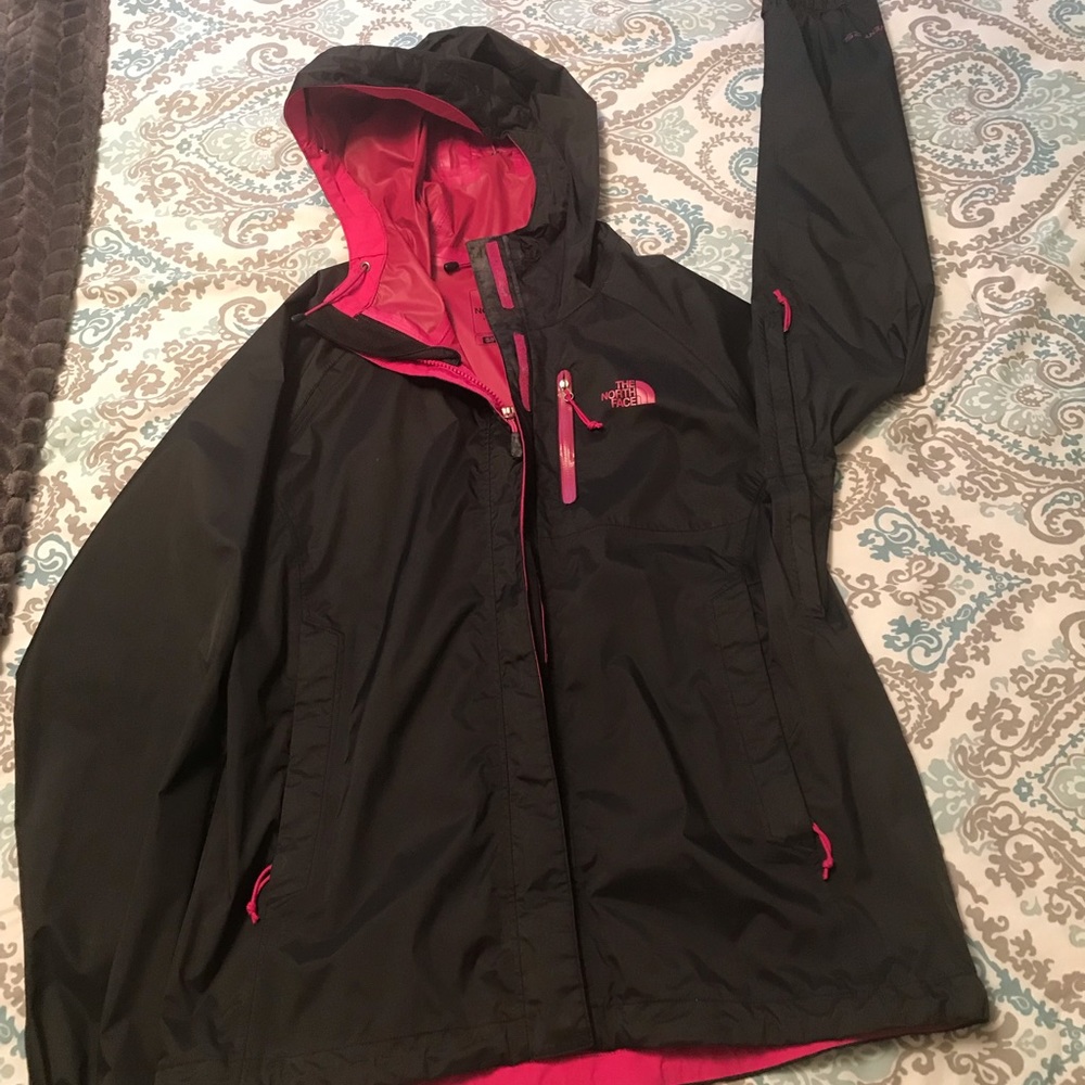 Women’s North Face Rain Jacket